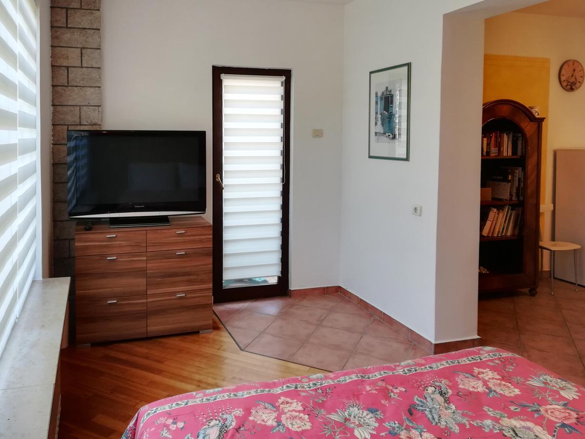 Seaside Parenzana Comfort With Free Parking อิซอลา ภายนอก รูปภาพ